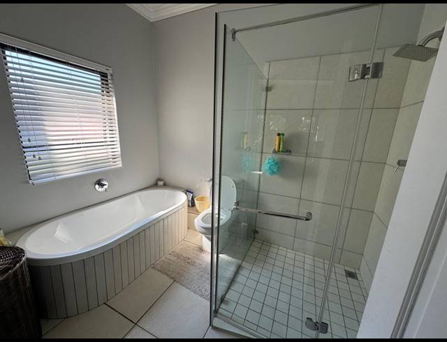 3 BEDROOM HOUSE FOR SALE IN ZIMBALI ESTATE